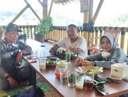 Saung Bontamia: Ruang Milenial untuk Nongkrong & Kongkow di Sepoi Tanjungsari