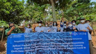 Tim PPM SITH ITB ini Ubah Limbah Pertanian jadi Biopestisida dan Pupuk Hayati