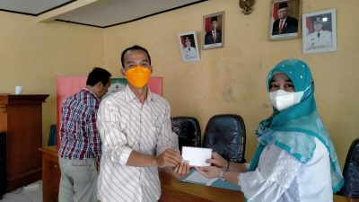 Puluhan Guru Ngaji Terima Uang Insentif
