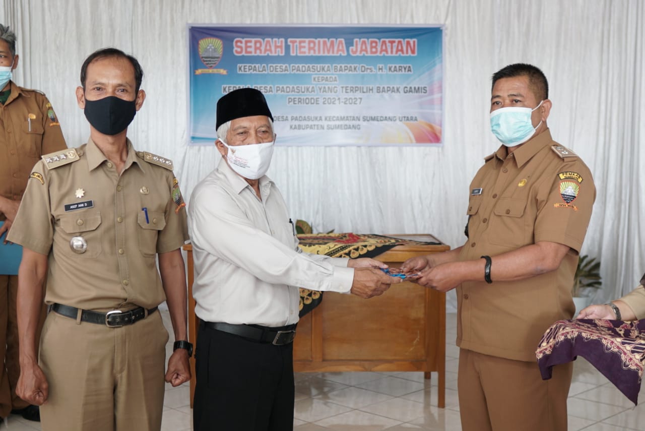 Sertijab Kades Padasuka - IniSumedang.Com