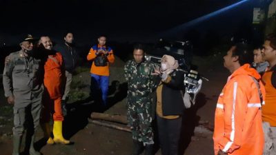 Jalan Desa Disapu Banjir Bandang