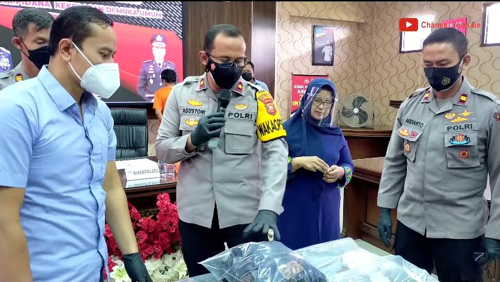 Pelaku Pemalakan dan Perusakan Mobil Truk