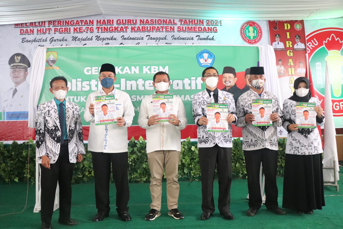 HUT PGRI ke-76