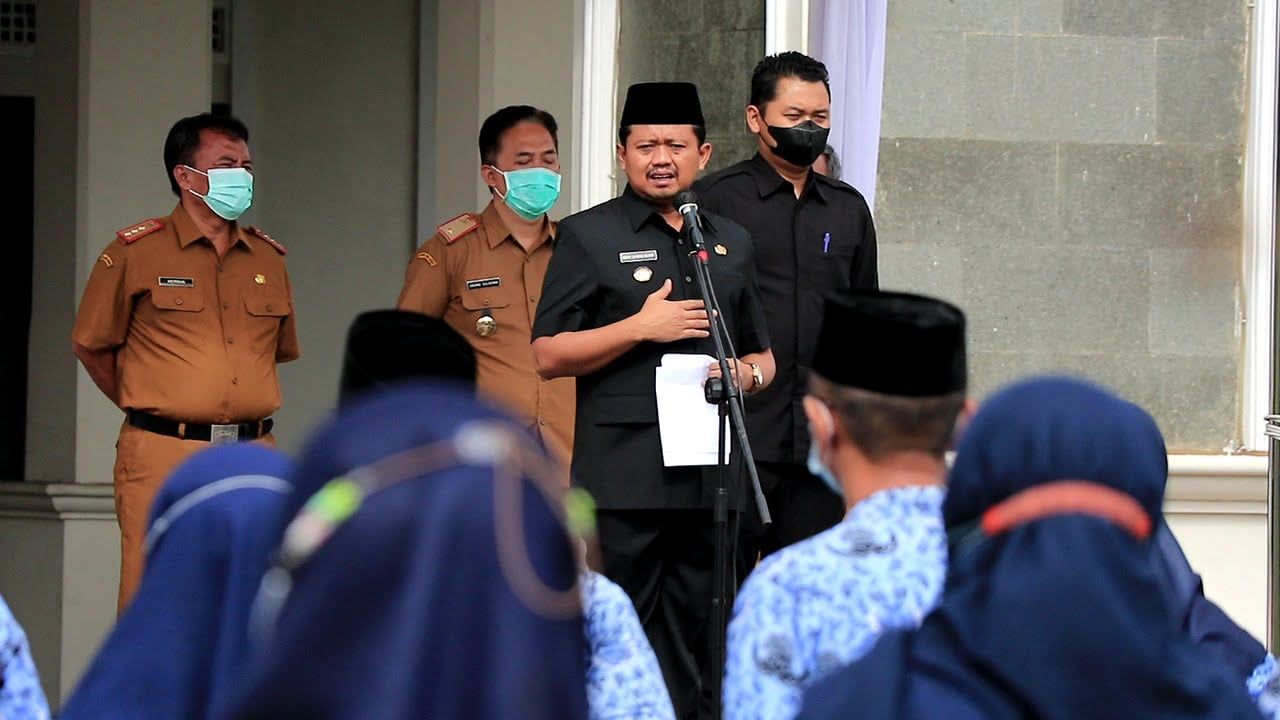 ASN yang BerAKHLAK