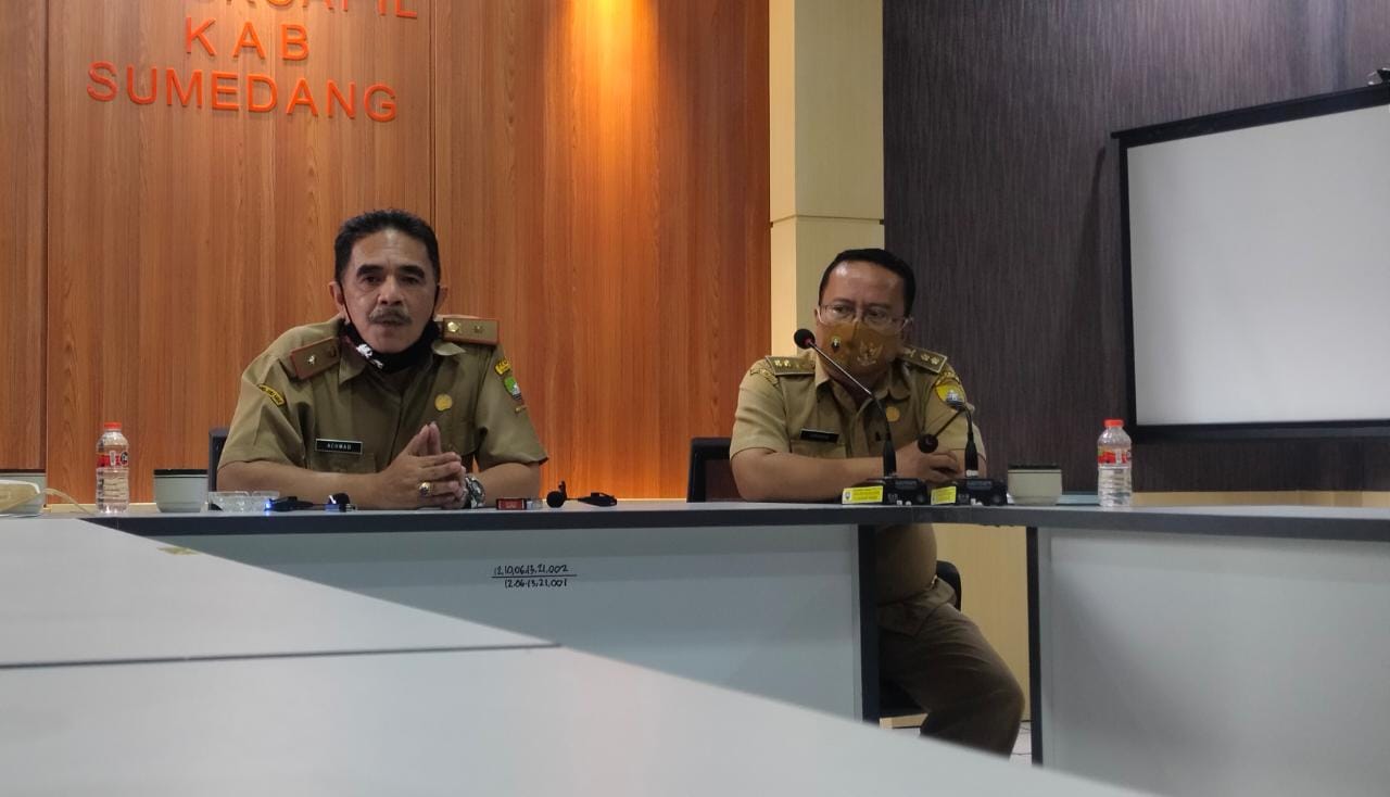 Kepala Disdukcapil Kabupaten Sumedan
