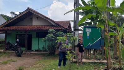 Ketika Hujan Gardu Listrik PLN di Bojongloa Mengeluarkan Api, Bikin Was was Warga
