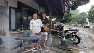 Berkunjung Ke Sumedang Tidak Lengkap Kalau Belum Singgah Ke Sate Legendaris Bah Tata Buahdua