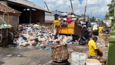 Sampah Pasar Inpres sumedang
