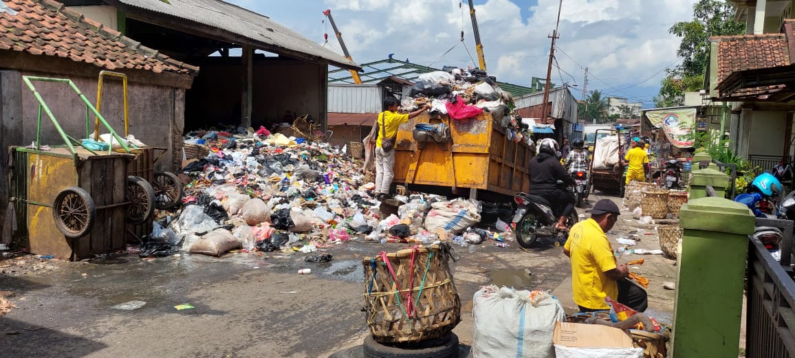 Sampah Pasar Inpres sumedang