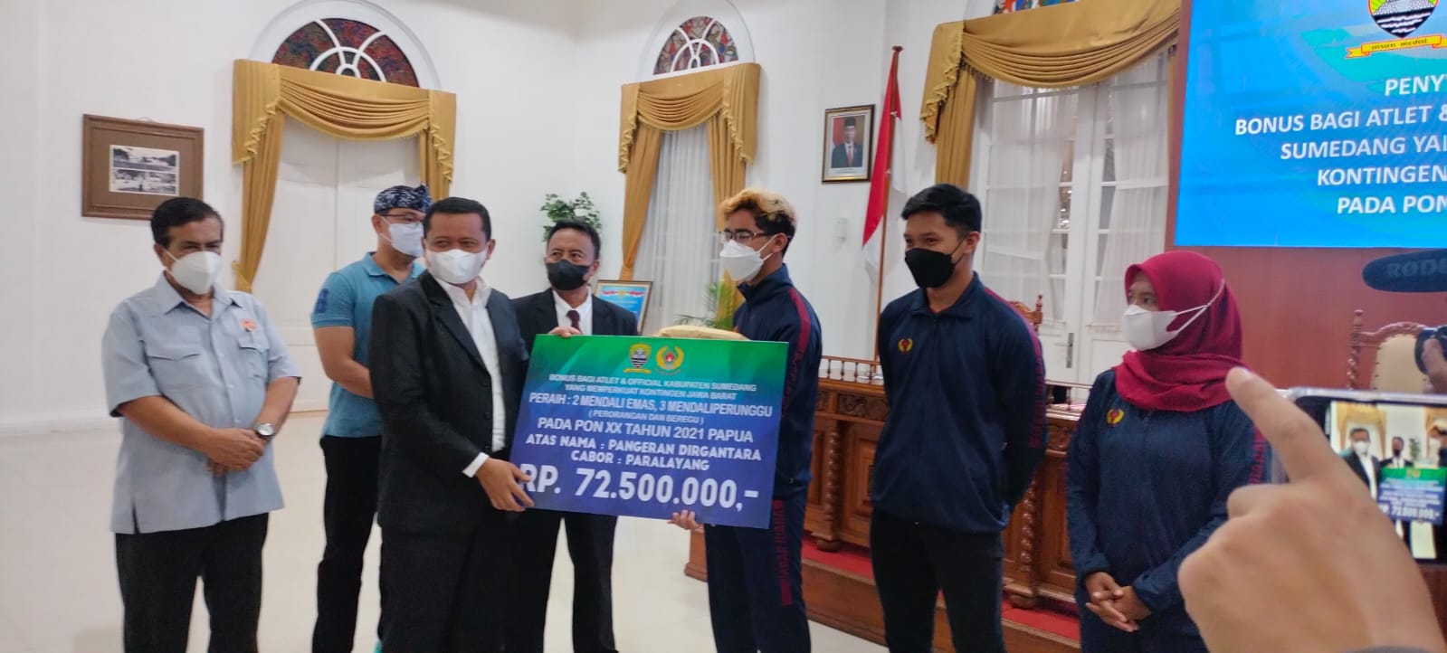 bonus bagi para atlet peraih medali