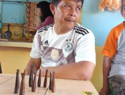 Kreativitas Pengarajin Pipa Rokok Berbahan Kayu Senokeling