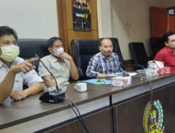 Kado Spesial Akhir Tahun, Raperda Inisiatif Pontren dan Prokes Disahkan