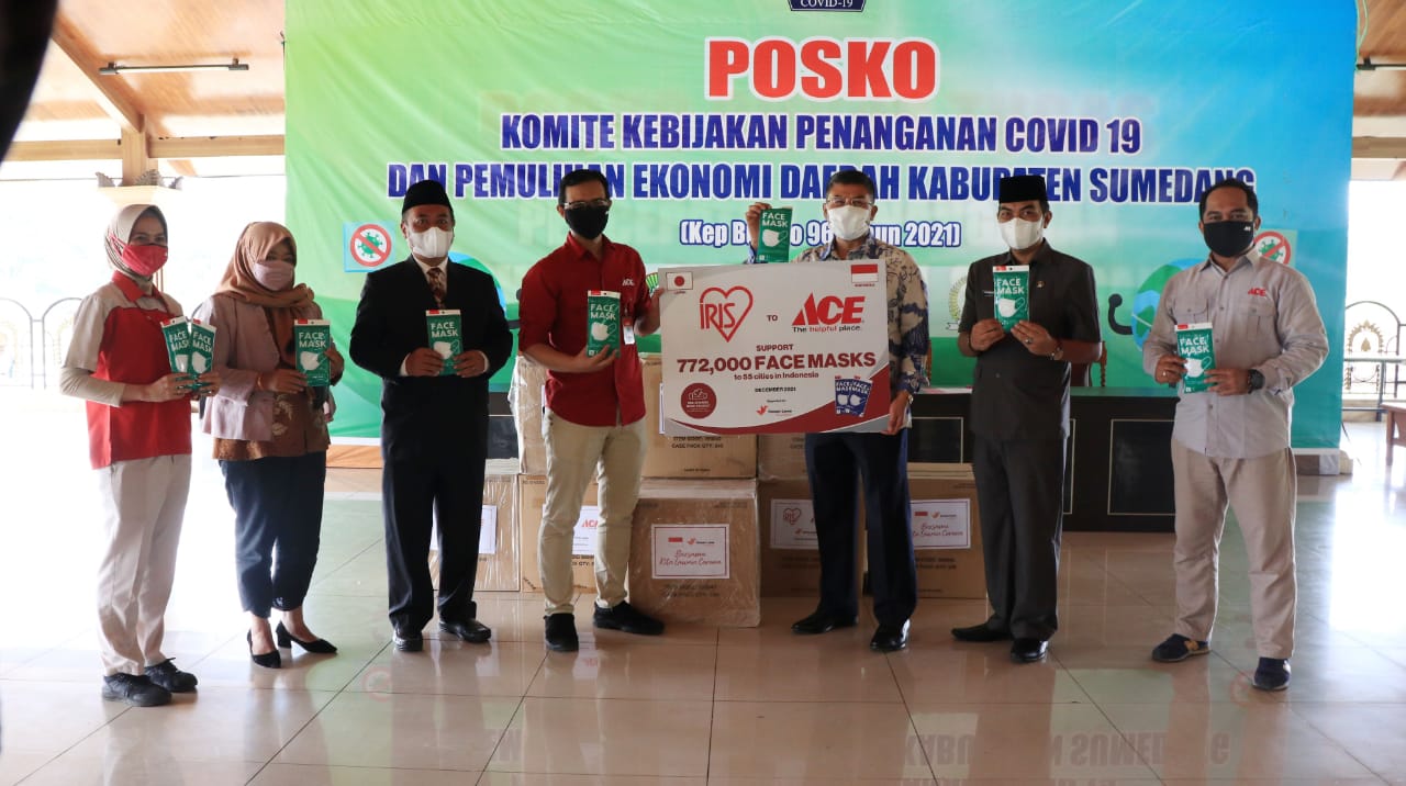 Ace Hardware Donasikan Masker