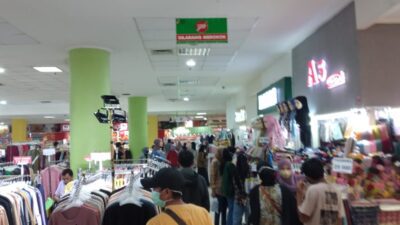 Libur Tahun Baru, Pusat Perbelanjaan di Jatinangor Diserbu Pengunjung