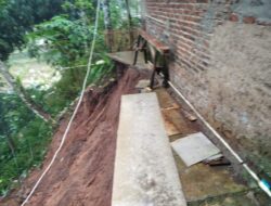 Empat Rumah di Cikondang Sumedang Terancam Tergerus Longsor