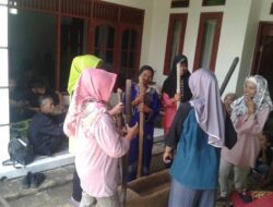 Emak-Emak di Desa Ganeas Sumedang Tak Ingin Tradisi Buhun Tutunggulan dan Dongdod Terlupakan