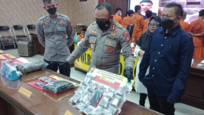 Hasil Pengembangan di Jatinangor, Kurir Sabu Asal Kab Bandung Dibekuk Sat Narkoba