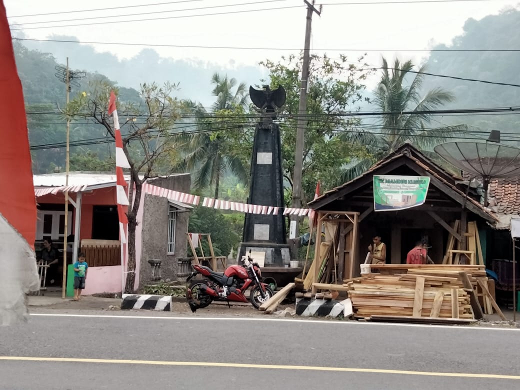 Tugu Juang Cimareme