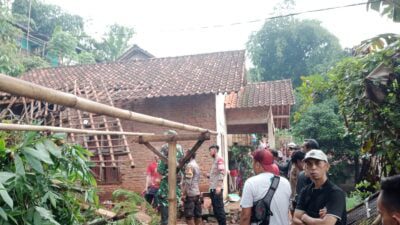 Fakta Memilukan Dibalik Tewasnya Seorang Ibu Akibat Rumahnya Tertimpa Longsor di Sumedang
