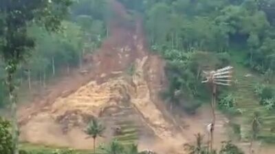 Longsor di Ciherang Sumedang, Rusak 2 Hektar Sawah