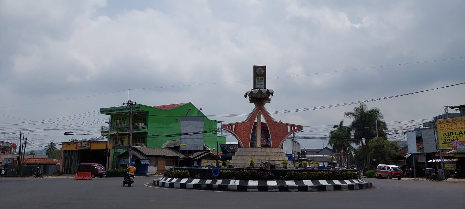 Tugu Adipura