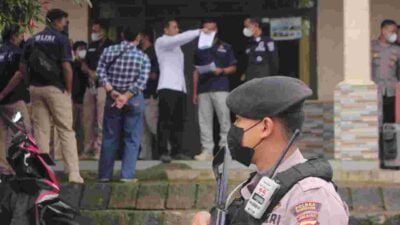 Ditahan Polisi Karena Kasus Penganiayaan, Begini Nasib Kades Cilengkrang Sumedang