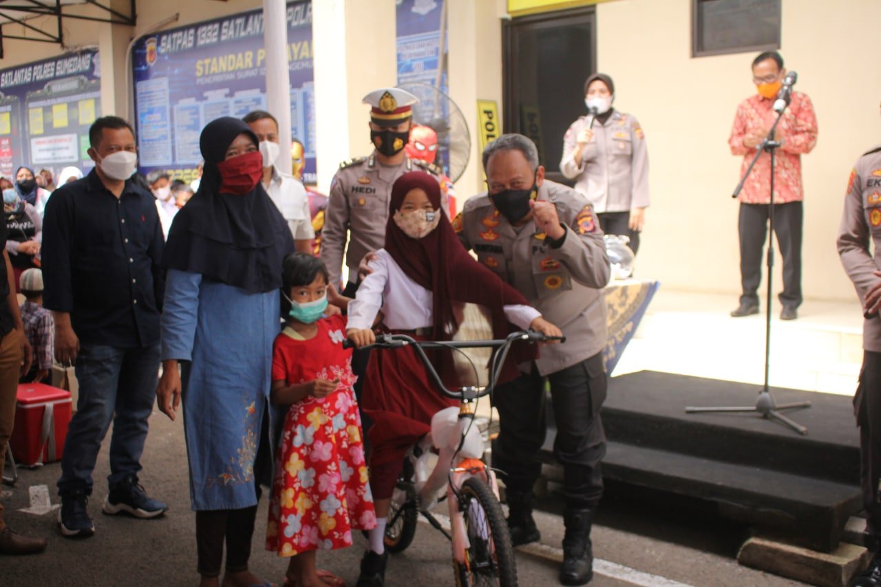 Polres Jemput Bola Vaksinasi