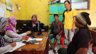 Ratusan Pelaku UMKM Desa Sukaluyu Sumedang Rame-rame Bikin NIB