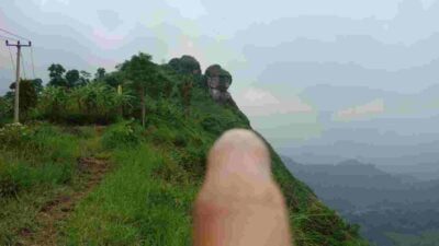 Misteri Batu Keramat di Dayeuhluhur Sumedang, Bisa Mengangkatnya, Maka Ini Ganjarannya