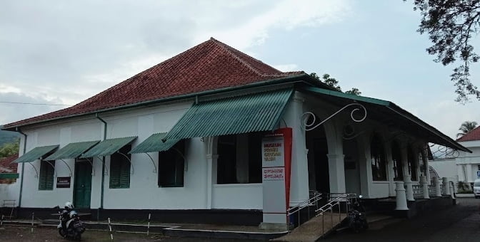 Kerajaan Sumedang Larang