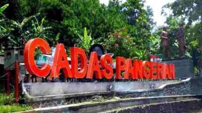 Suara Misterius Itu, Tiba-tiba Muncul di Jok Belakang Mobil Saat Melintasi Jalan Cadas Pangeran Sumedang