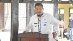 RESMIKAN: Wakil Bupati Sumedang H Erwan Setiawan saat meresmikan program petani milenial di Kecamatan Darmaraja, belum lama ini.