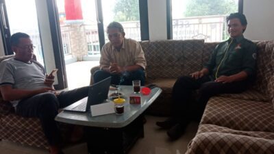 Dua Balon Mendaftarkan Diri pada Pemilihan PAW Desa Jatimekar Sumedang