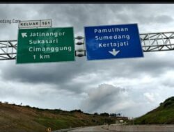 Wajib Tahu, Ini Fungsi Penunjuk Arah Warna Biru dan Hijau di Jalan Tol