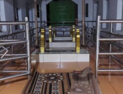 Makam Gunung Ciung Pasarean Gede Tempat Dimakamkan Orang Penyebar Islam di Sumedang