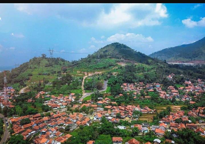 kisah mistik gunung goong