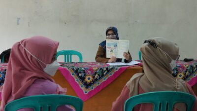 Tekan Angka Stunting dan Kematian Bayi, Ibu Balita di Desa Margamekar Diberi Pelatihan Khusus