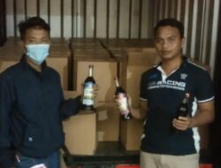 Ribuan Botol Miras Siap Edar Berhasil Diamankan Polres Sumedang di Jatinangor
