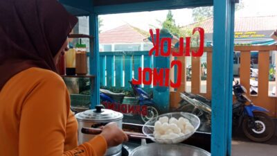 Cimol Simanis Bandung