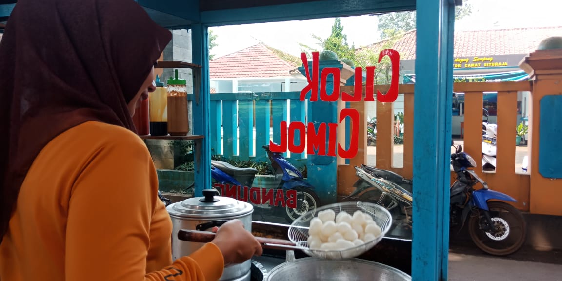Cimol Simanis Bandung