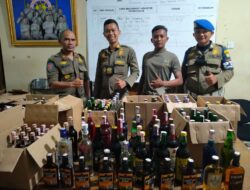 Jelang Ramadhan, Ratusan Miras Berhasil Diamankan Satpol PP Sumedang di Sejumlah Warung Kelontongan