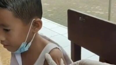 anak sd kebal divaksin
