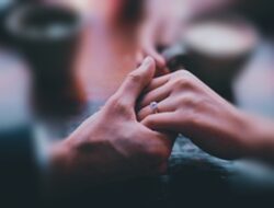 Menguak Akar Mitos Larangan Nikah Sunda–Jawa: Perang Bubat yang Masih Bayang Hingga Kini