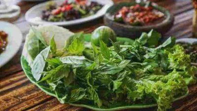 Jenis Makanan Lalapan Orang Sunda, Buat Anda Susah Berhenti Makan, Simak Yuk Apa Saja Jenisnya