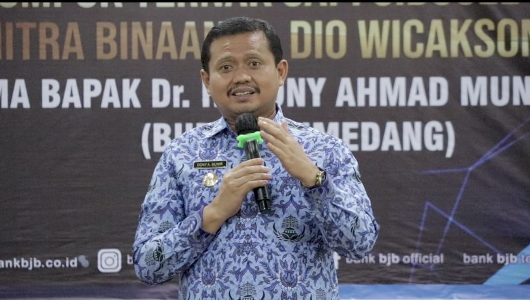 Bupati Sumedang H. Dony Ahmad Munir