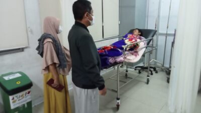 Diduga Korban Begal, Seorang Pemuda di Situraja Sumedang Dibawa ke RSUD, Motor dan Hape Raib Digasak