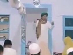 Viral Pria Ngaku Kyai di Situbondo Ajarkan Ajaran Sesat, Boleh Merokok Saat Puasa