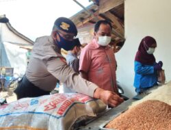 Stok Sembako dan Minyak Goreng Selama Puasa di Pasar Tanjungsari Sumedang Aman