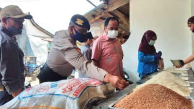 Stok Sembako dan Minyak Goreng Selama Puasa di Pasar Tanjungsari Sumedang Aman