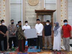 Safari Ramadan ke Tiga, DPRD Sumedang Sumbang Bahan Material Masjid Al Huda Desa Bongkok